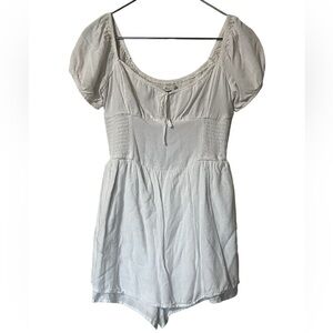Hollister white ruched milkmaid cap sleeve textured romper cottagecore coquette